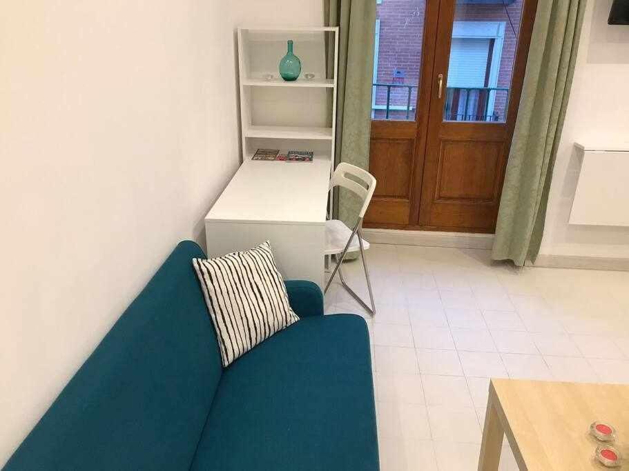 Un Genial Estudio En El Barrio Las Cortes Мадрид Экстерьер фото