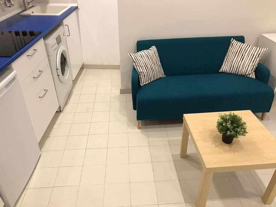 Un Genial Estudio En El Barrio Las Cortes Мадрид Экстерьер фото